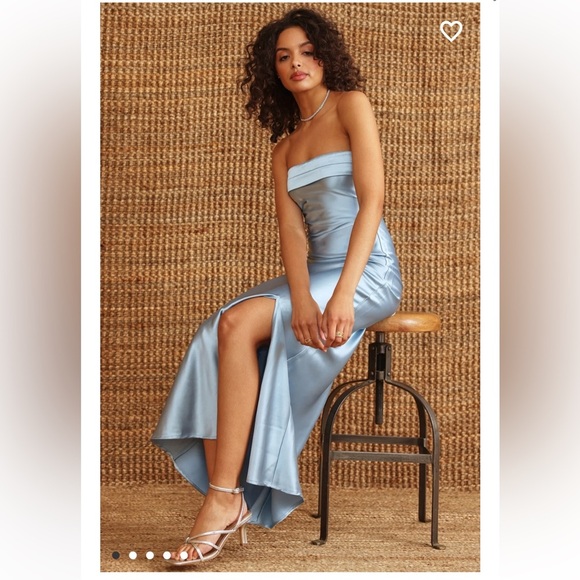 New with tags Altar’d State Paityn Strapless Maxi Dress - Picture 2 of 4